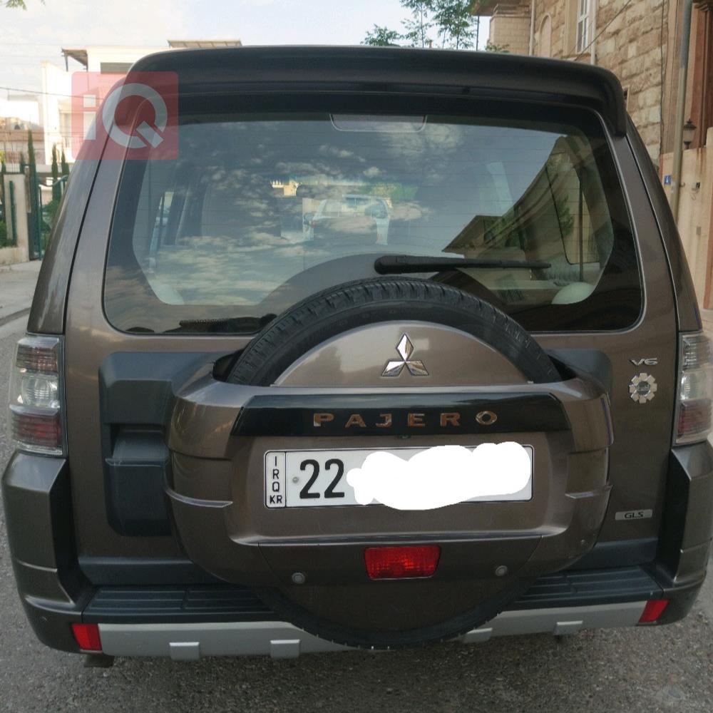 ميتسوبيشي باجيرو